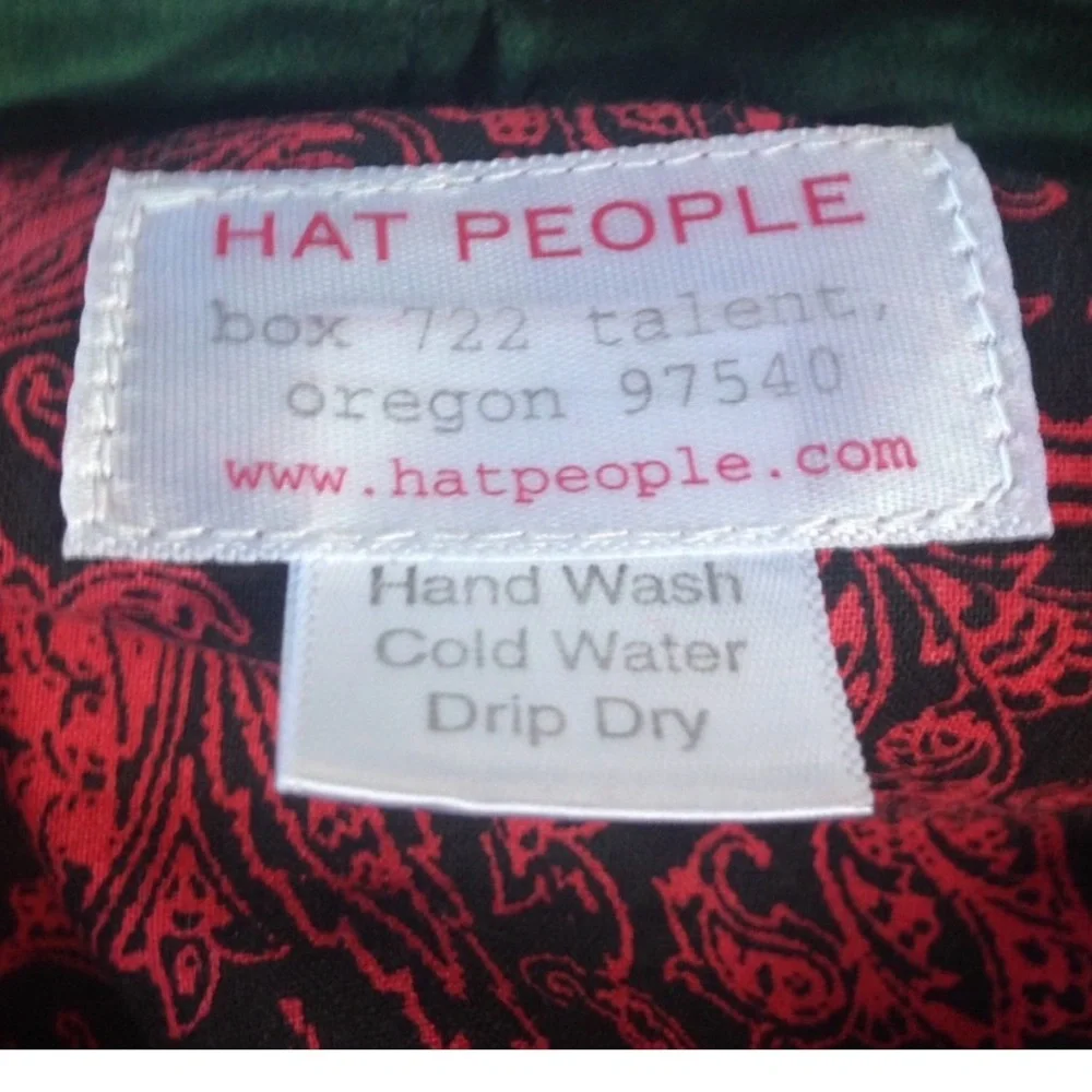Retro HAT PEOPLE Hat Cap Red Wool Black Green Velvet Band Paisley Lining